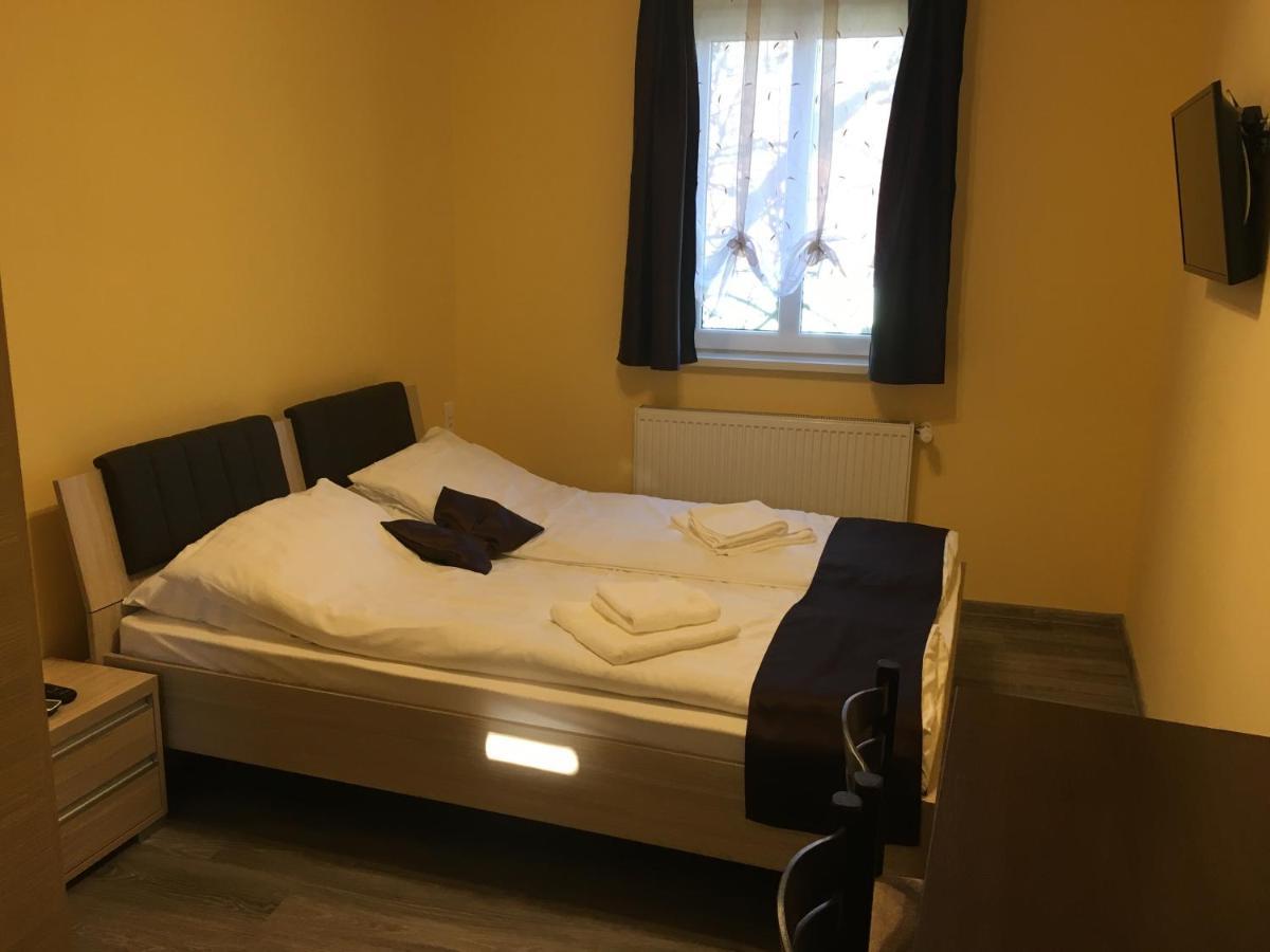 Barsony Vendeglo Es Panzio Bed and Breakfast Szécsény Eksteriør billede